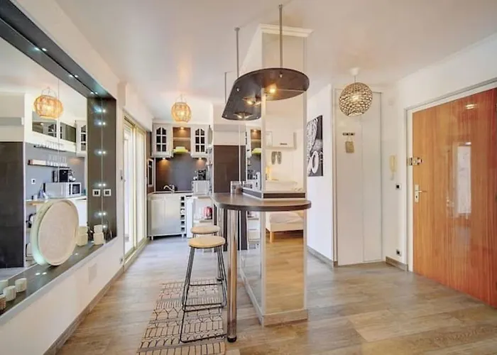 Beautiful 28m2 With Balcony Lägenhet Cannes