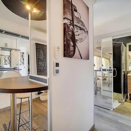 Apartman Beautiful 28m2 With Balcony *